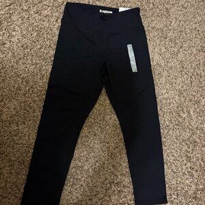 Forever 21 Capri Leggings Small Solid Black NWT NEW Wicking Fabric Nylon Blend